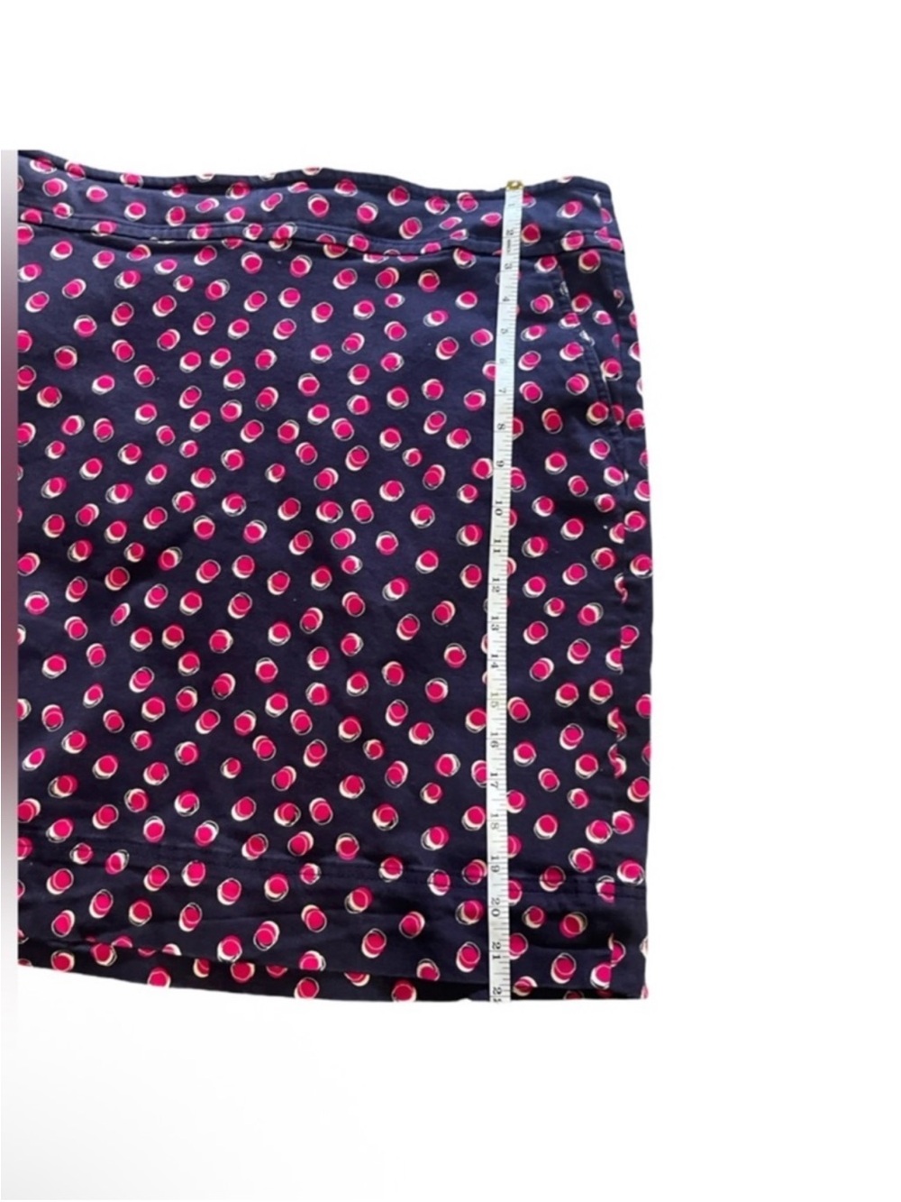 Talbots
Talbots Polka Dot Pencil Skirt
Navy Blue White Magenta Circles Size 16 - Picture 9 of 11
